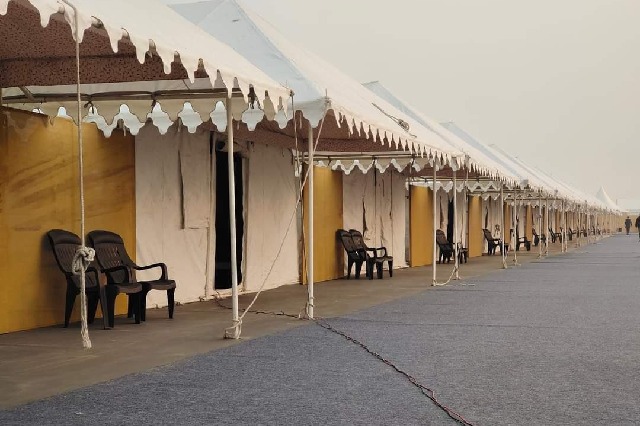 100 hectare Kashi tent city ready to host tourists from across the world Vedio