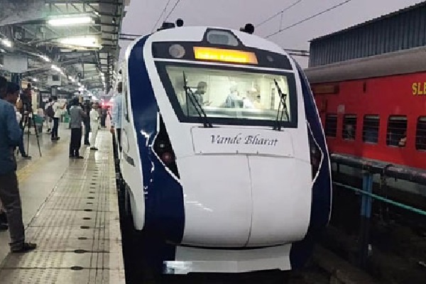 Vande Bharat Express Rail Between Telugu states Cummins From tomorrow 