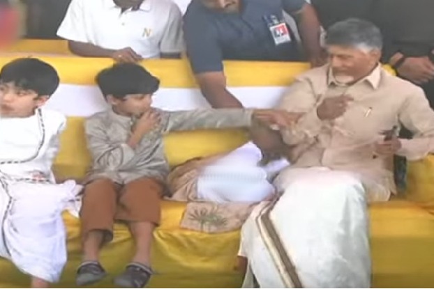 Chandrababu and Balakrishna have fun with grandsons