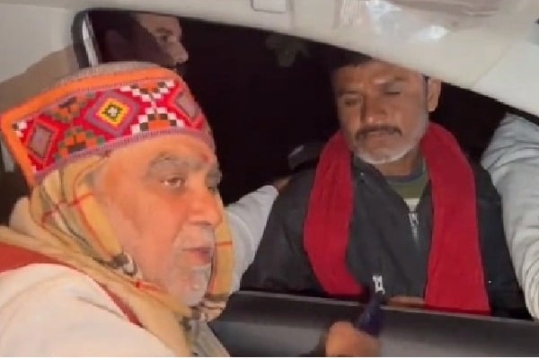 Union Minister Ashwini Choubey's escort car overturns in Bihar, 5 cops injured