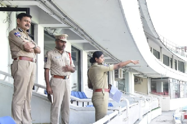 2500 thousand police personnel for ODI match