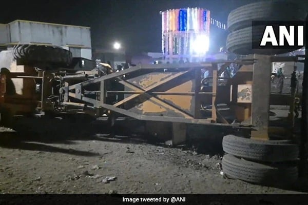 4 Dead in Crane Crashes At Tamil Nadu Temple Festival 