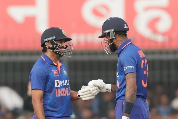 Team India set New Zealand 386 runs target in Indore