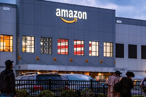After firing 18000 employees Amazon is selling some of its offices to cut costs