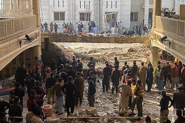46 Killed In Suicide Bomb Attack At Pak Mosque