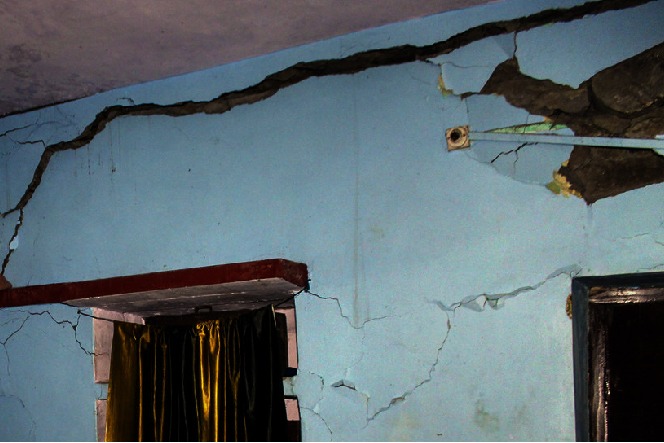 Two more cities in Uttarakhand suffered with cracks in houses 