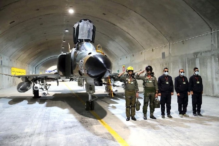 Iran reveals an underground air force base