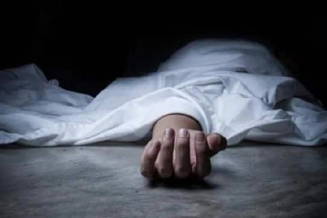 7 die of suffocation in oil factory in Andhra