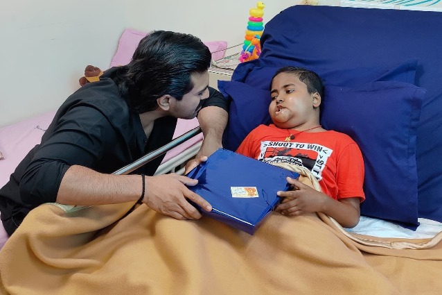 Ram Charan fulfilled a dream of a child who is being treated for cancer 