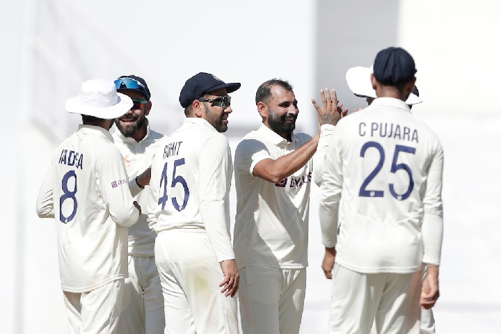 Team India wins Nagpur test in two and half days by beating Aussies with innings 132 runs 