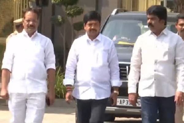 TDP leaders complains to Governor 