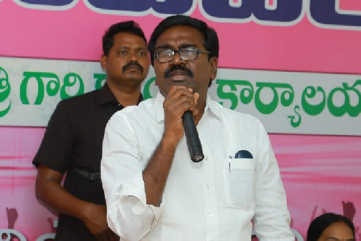 one crore 53 lakh vehicles in Telangana says minister Ajay