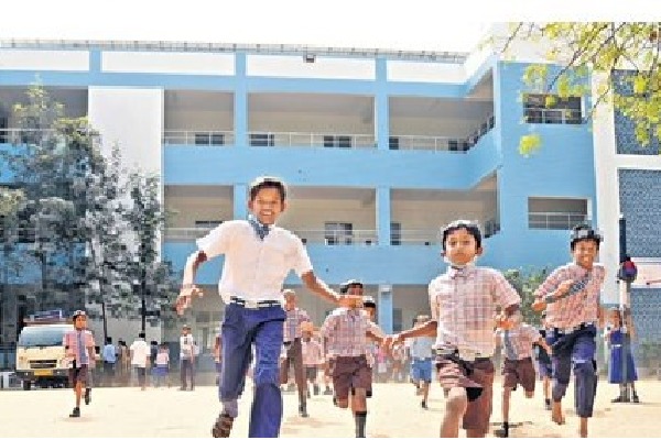 TS Govt Declares Summer Holidays For students from April 25 to June 11