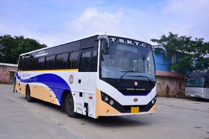 TSRTC to run 2,427 special buses for Maha Shivratri