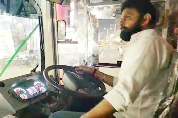 Kodali Nani drives RTC bus