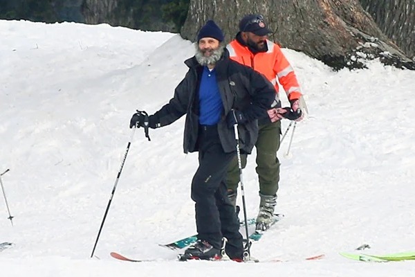 Rahul Gandhi Hits Ski Slopes On Perfect Vacation In Gulmarg
