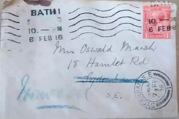Long lost letter arrives at London address 100 years after it was posted