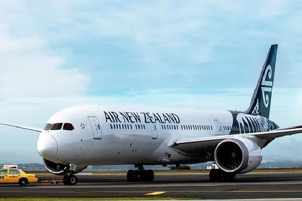 Air New Zealand Flight Returns To Same Airport After 16 Hours