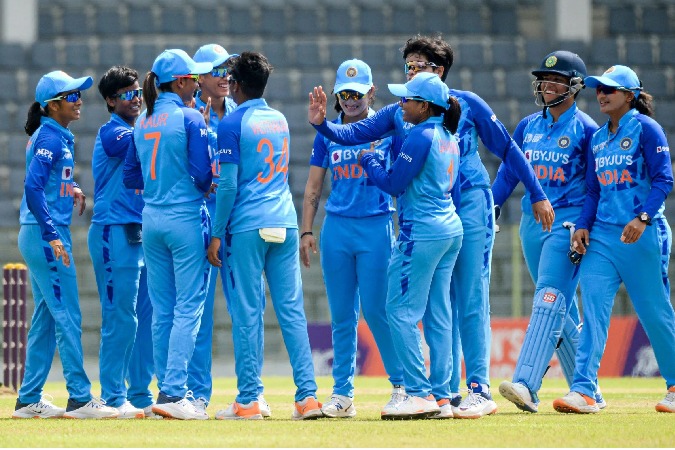 How can  India reach semi finals in Womens T20 World Cup