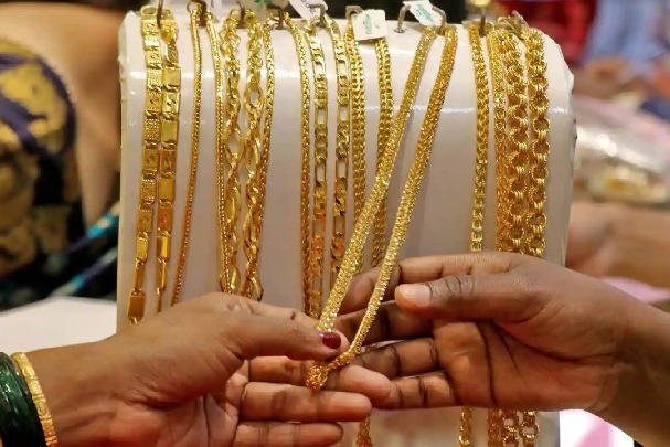 Will gold price touch all time high this year  