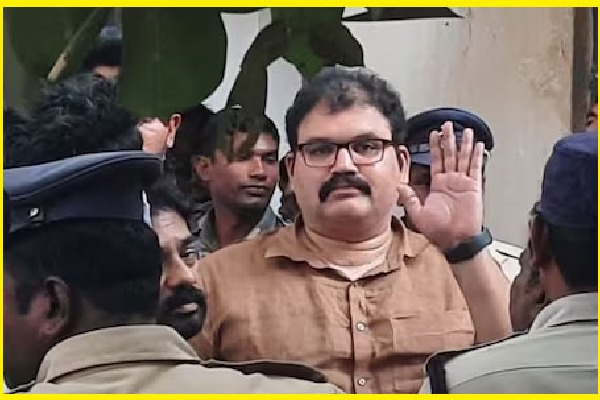 TDP Leader Pattabhi sent to Rajuhmundry Central Jail
