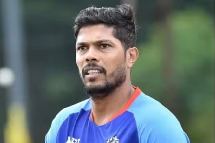 Maturity came after marriage Umesh Yadav says I could not bunk or even go  late for practice  PICS शद क बद बदल गई उमश यदव क जदग कह  परकटस स बक