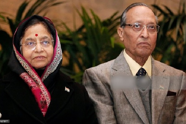 Ex President of India Pratibha Patil husband passes away