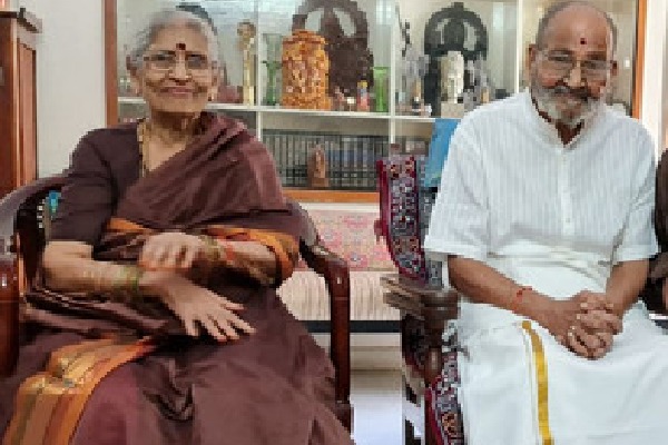 K VIswanath wife Jayalakshmi passes away 