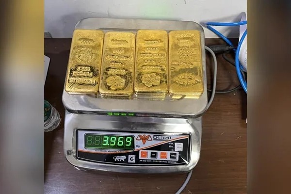 Gold Bars Worth Rs 2 Crore Recovered From Aircrafts Toilet At Delhi Airport