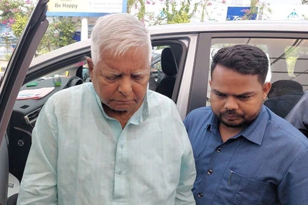 Lalu Yadav Questioning by CBI officials In Land For Jobs Case
