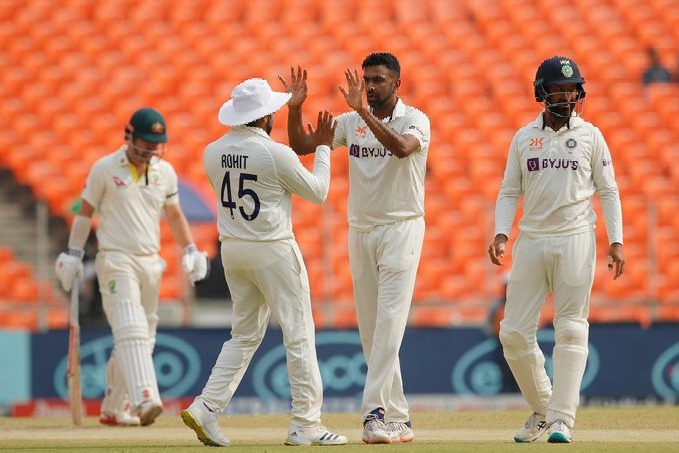 Ahmedabad test on course to settle for a draw 
