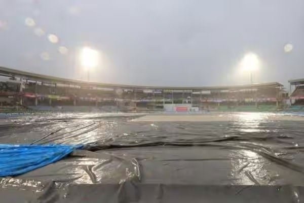 Heavy Rain in Vizag second ODI between India vs Australia will it be lashed out