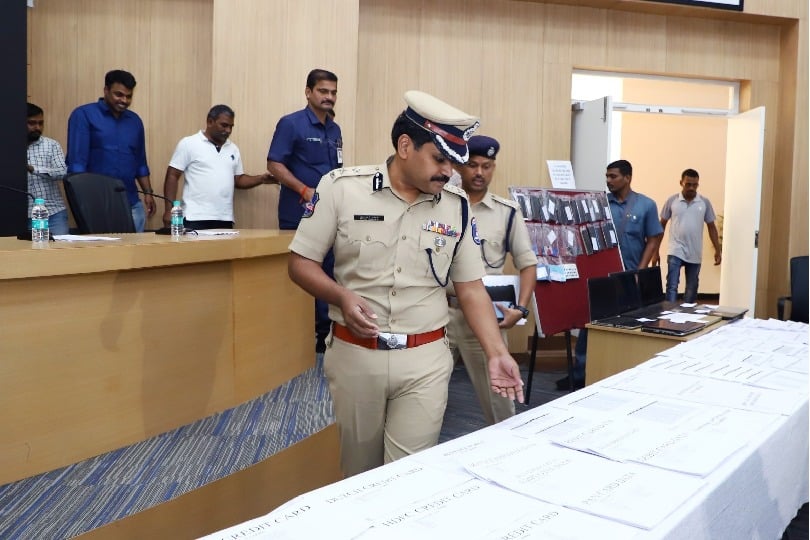 Cyberabad police bust gang involved in stealing data of 16.8cr people