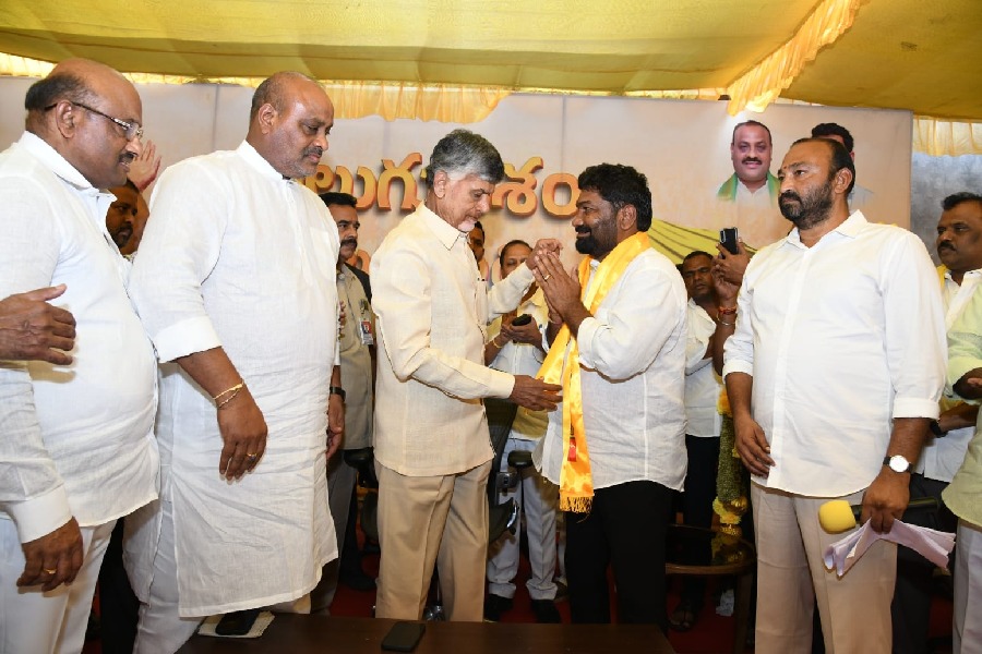 Brother of rebel MLA from the YSR Congress Party joins TDP