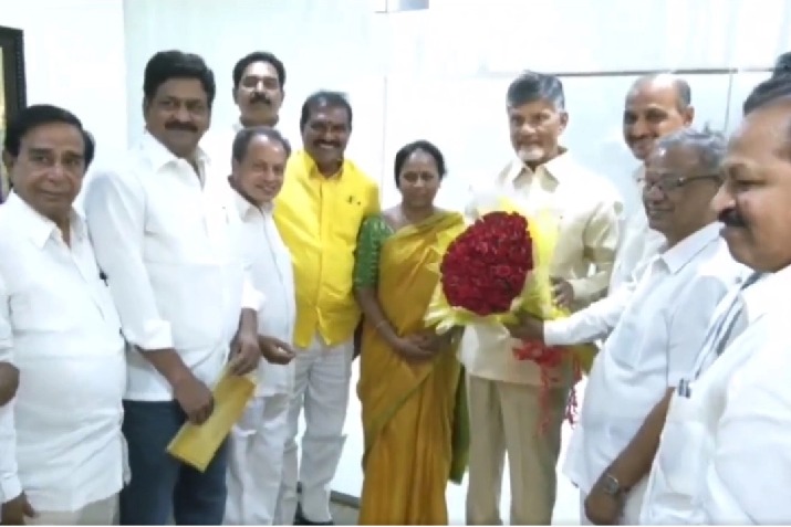 TDP Leader Anuradha met Chandrababu along with with family members