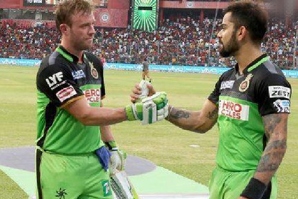 AB De Villiers talks about Kohli 