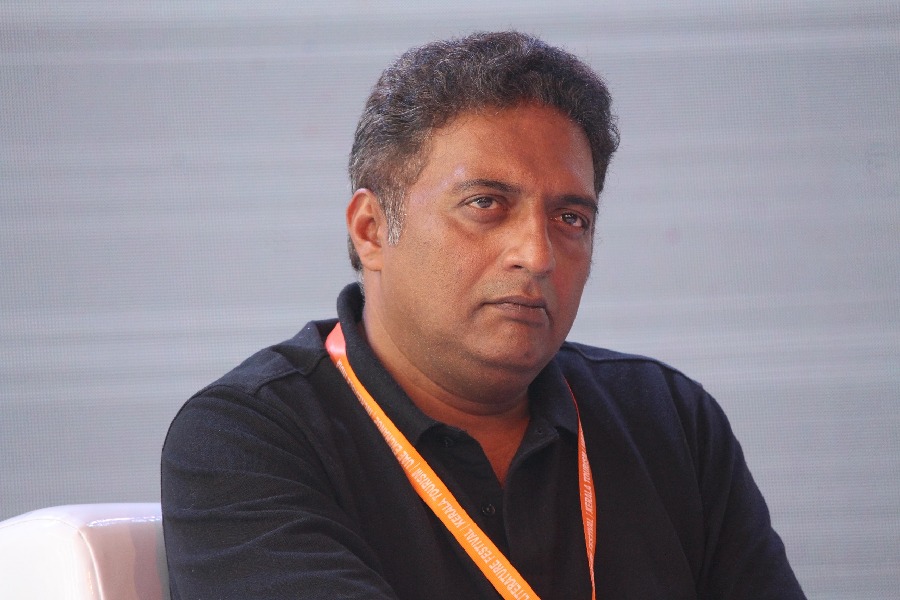 Prakash Raj made satirical comments on the Centre