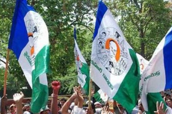 YCP Counseller Threatens to commit suicide in Jangareddigudem 