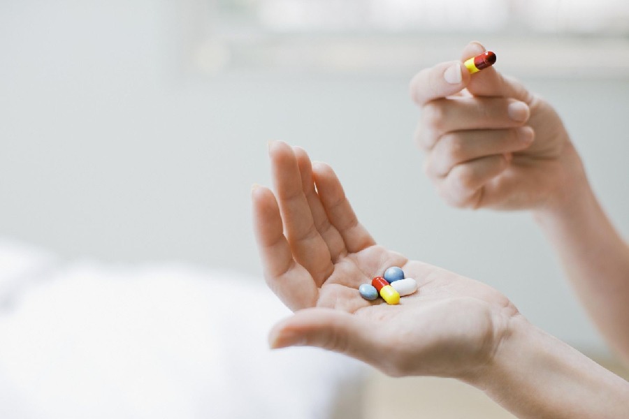 Taking dietary supplements without doctors recommendation might lead to these health risks