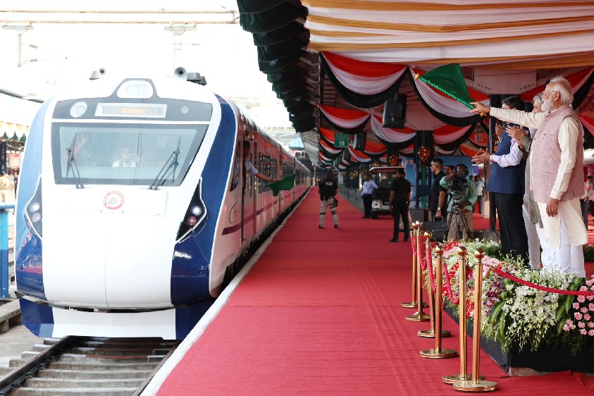 Modi inaugurates Chennai to Coimbatore Vande Bharat express train