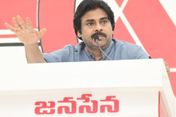 Pawan Kalyan demands YSRCP to apologise for anti-Telangana remarks