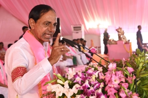 KCR delighted over Telangana villages bagging maximum national awards