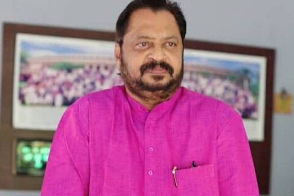 Congress Leader GV Harsh Kumar Asks Jagan To Respond On Kodi Kathi Srinu