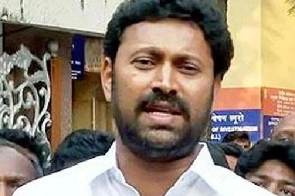 CBI grills Kadapa MP for 8 hours in Viveka murder case