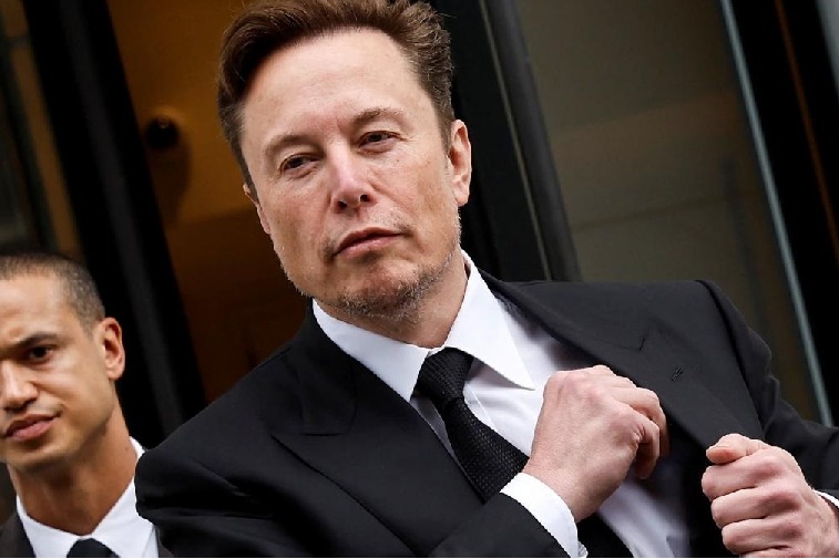 Elon Musk makes a U Turn returns Verified status to celebrities