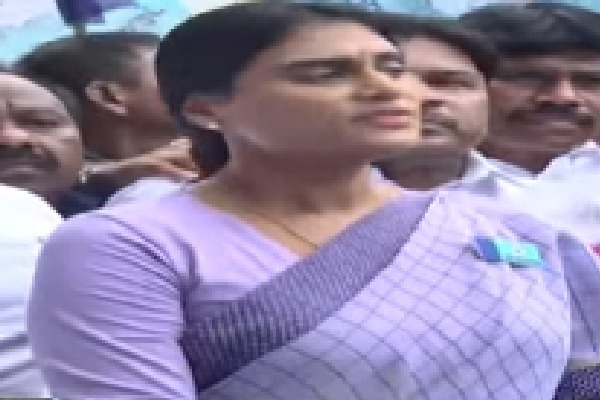 YS Sharmila released from chanchalguda jail