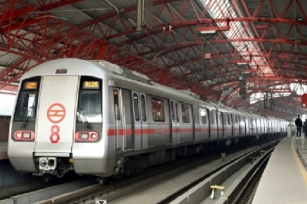 Man caught doing inappropriate act on Delhi Metro, police register FIR