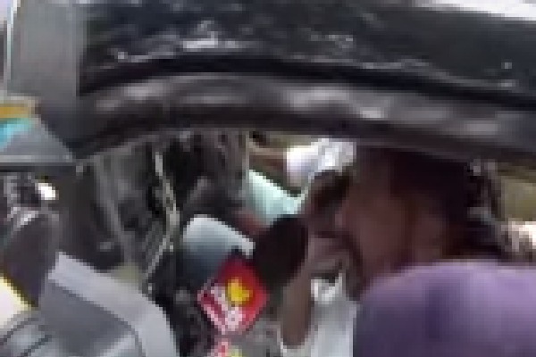 Police obstruct Revanth Reddy while going secretariat