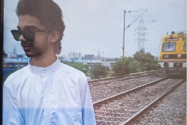 Hyderabad boy dies shooting for Instagram reel in front of running train