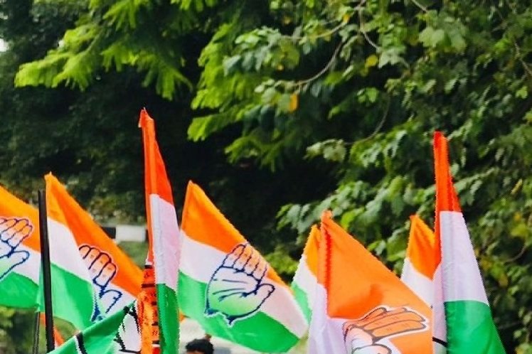 Lok Poll survey predicts Congress win in Karnataka